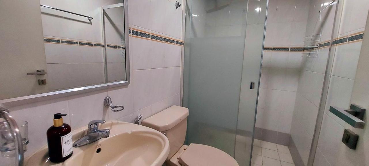 Spacious Studios Mandaluyong Phòng bức ảnh